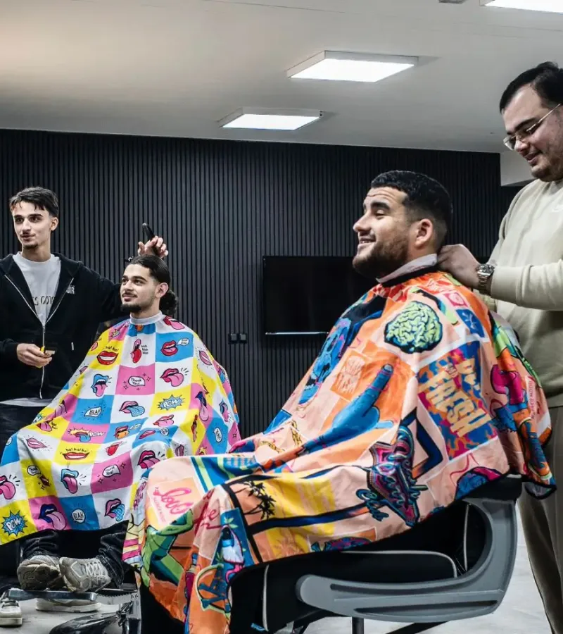 Praktijkles bij de kapper opleiding van Barber's Inc. Academie
